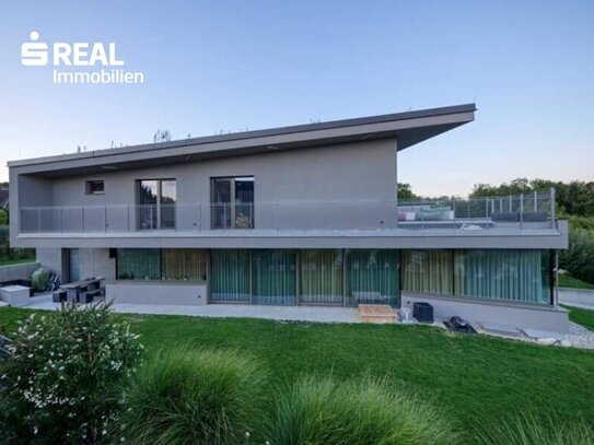 Modernes Architektenhaus mit Fernblick bis zum Neusiedlersee