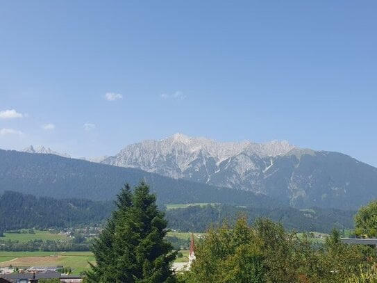 Baugrundstück am Waldrand von Weer