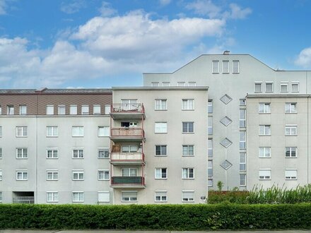 Perfekt aufgeteilte 3-Zimmer Wohnung beim Traisenpark! 3ter Stock mit Lift + Tiefgaragenparkplatz!