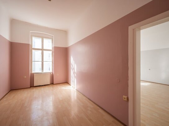 ++Herbststraße++ Sanierungsbedürftige 3-Zimmer Altbau-Wohnung, viel Potenzial!