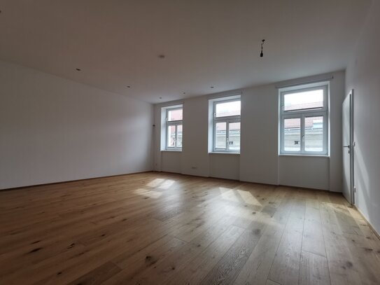 MITTERSTEIG - ALLES DA AUF 67M² - LICHTDURCHFLUTETE 2 ZIMMER WOHNUNG