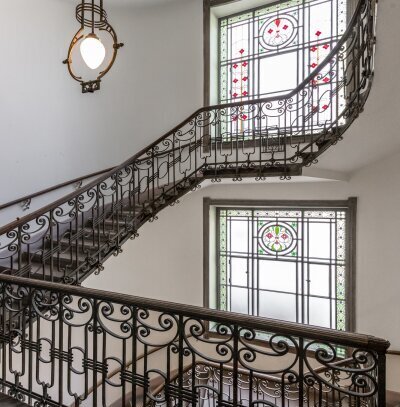 IN SANIERUNG II Beim Naschmarkt II herrschafticher Altbau im Gründerzeithaus II Zwischen Margaretenstraße und Wiedner H…