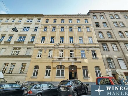 Sanierungsbedürftige Altbau-Wohnung in begehrter Lage