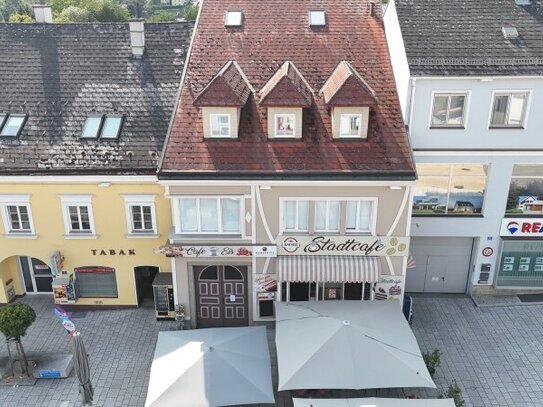 Vollsanierte 127 m² Stadtplatzwohnung in Pregartner Bestlage