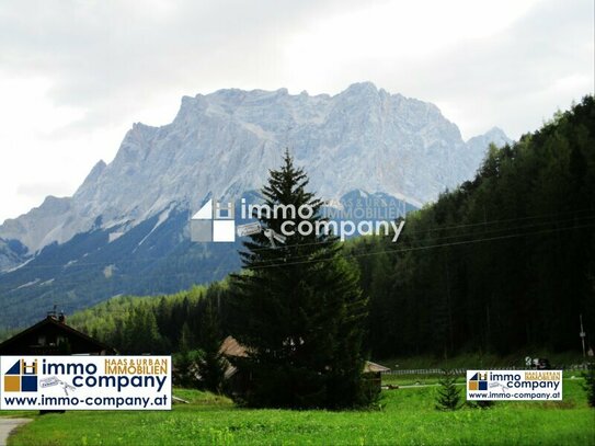 Zugspitz Arena: In dieser herrlichen Urlaubsregion steht ein Landhaus in Top Aussichtslage zum Verkauf.