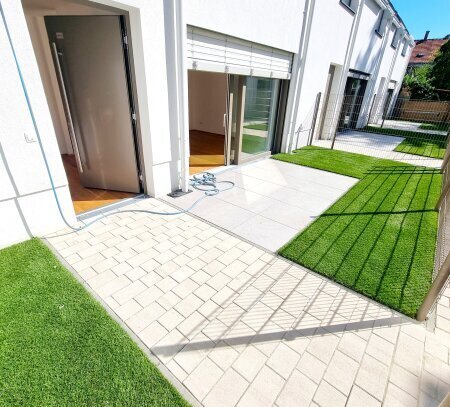 Happy to be here! WOW - Cooles Townhouse mit Garten! Erdwärme + Absolute Ruhelage + Tiefgarage + Ideale Süd Ausrichtung…