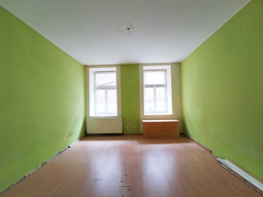 ++NEU++Renovierungsbedürftige 3-Zimmer ALTBAUWOHNUNG in ruhiger Lage!