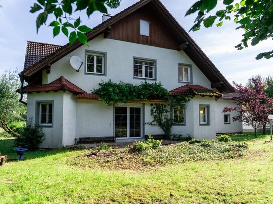 Traumhaftes Einfamilienhaus mit großem Garten in Wartberg