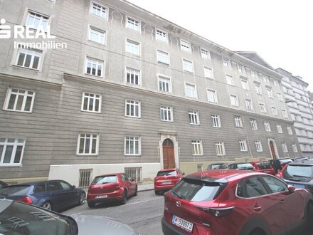 Freundliche Dreizimmerwohnung Erstbezug nach Generalsanierung in guter Lage