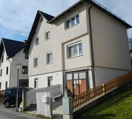 Krumbach: Schönes Einfamilienhaus mit Garten in sonniger Lage