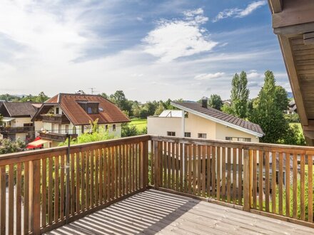Großzügige 6 Zi-Dachterrassenwohnung mit Einliegerbereich - ideal für Arbeit und Wohnen