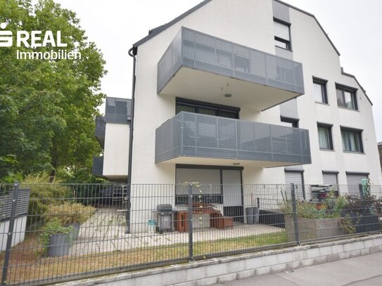 Moderne Neubau Gartenwohnung mit Tiefgaragenplatz!