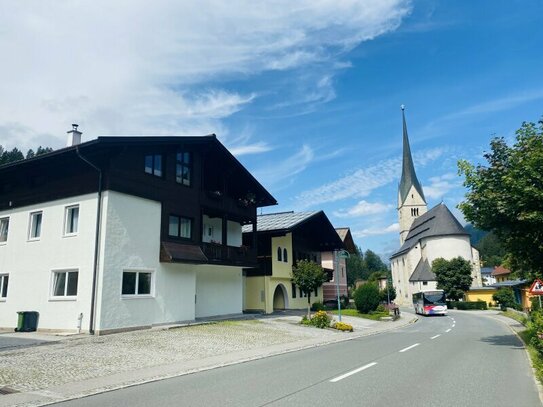 VOLLVERMIETET ZU VERKAUFEN | 3 neu renovierte Apartments + 4 Stellplätze = 1 Preis | Bezirk St. Johann i.Pongau