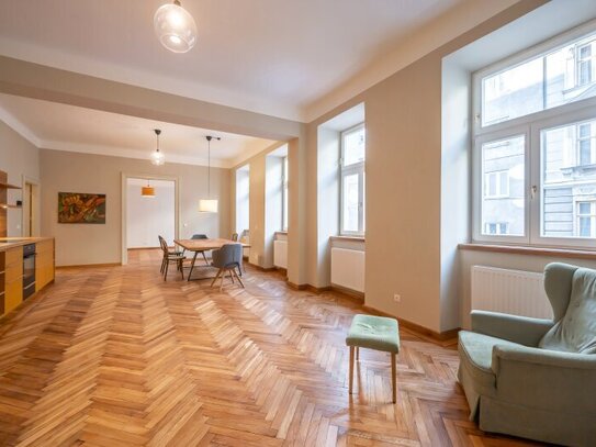 Erstbezug nach Grundsanierung | Altbau | 4 Zimmer | 132 m²