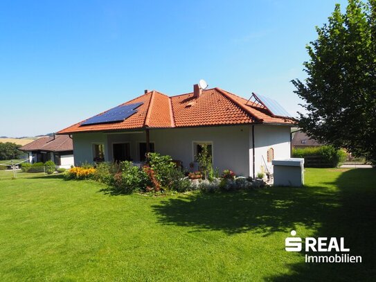 Traumhafter Bungalow - Perfekt gepflegt, stilvoll eingerichtet und absolute Ruhelage am Waldrand