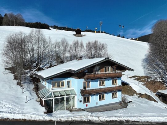 Landhaus am Bernkogellift in Saalbach mit touristischer Nutzung, Ski in - Ski out!