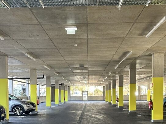 Sichern Sie sich jetzt Ihren witterungsgeschützten sicheren Autoabstellplatz im neuen Parkdeck in der Albert-Schöpf-Str…