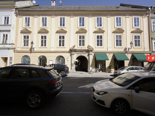 Herschaftliche Wohnung im Palais Ursenbeck