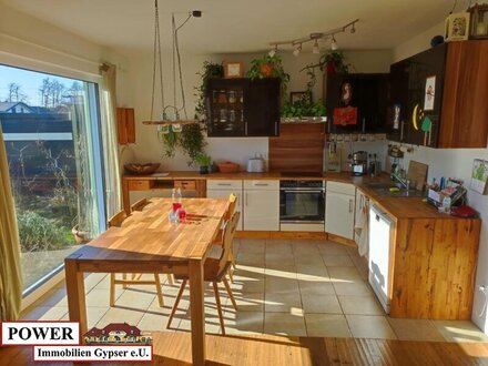 Einfamilienhaus mit PV Anlage in ruhiger Lage!!