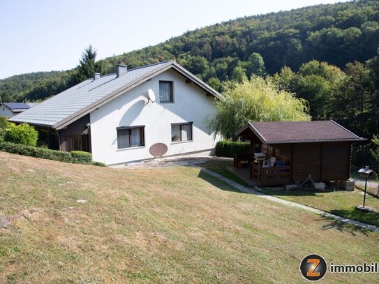 Gepflegtes Einfamilienhaus in idyllischer Lage!