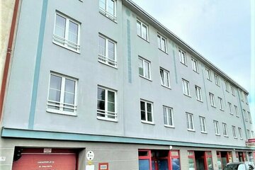 BERLAGASSE, straßenseitiges 117 m2 Büro - Praxis, Großraumbüro, Nebenräume, Küche, Duschbad, möbliert