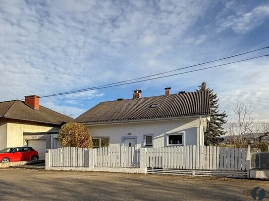 Einfamilienhaus in Katzelsdorf mit Ausblick ins Grüne, 5 Zimmern, Terrasse & Garage