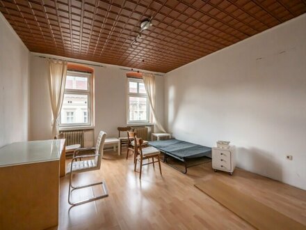 ++NEU++ Sanierungsbedürftige 3-Zimmer Altbau-Wohnung in tolle Lage viel Potenzial!