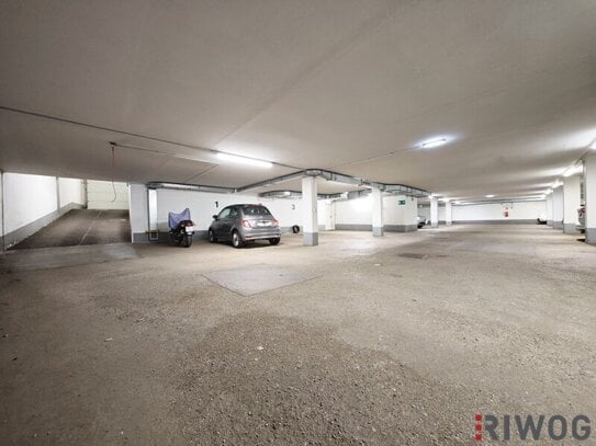 Garagenplatz Nähe Saarpark II in der Pfarrwiesengasse || 2 Stellplätze verfügbar