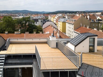 3-Zimmer Dachgeschosswohnung mit innenhofseitiger Terrasse auf Wohnebene und 360° Sonnenterrasse | touristische Vermiet…
