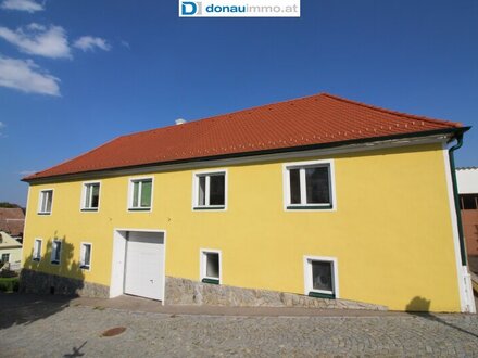 2073 Waitzendorf - Liebhaber gesucht - Sanierungsbedürftiges Haus mit viel Platz und Potential inmitten der Retzer Wein…