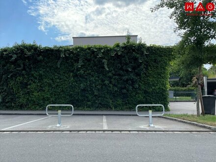 Das lästige Parkplatzsuchen hat ein Ende! Sofort verfügbar! Zinöggerweg / Spallerhof ! Direkt vom Eigentümer: 2 absperr…