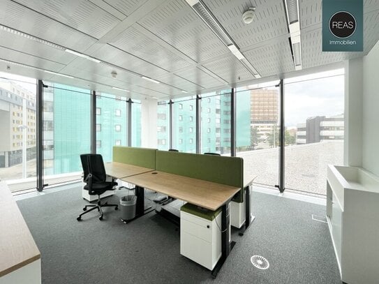 Office Etage im einzigartigen Hochhaus mit ausgezeichneter Infrastruktur und Panoramablick!