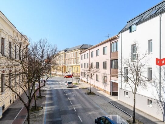 !!! Lichtdurchflutete 3 Zimmer Wohnung im Zentrum von Wiener Neustadt !!!