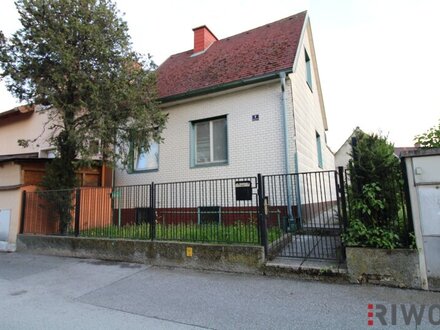 Sanierungsbedürftiges Haus and der Wiener Stadtgrenze