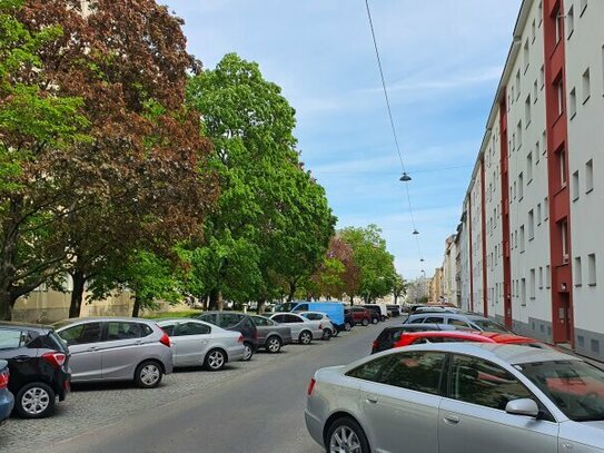 Die ideale Vorsorgewohnung mit USt-Ausweisung I Nahe U6 und 15 Min. bis Schottentor I Ruhig und "grün" mit Balkon