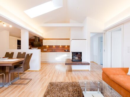 Dachgeschoßwohnung in Aussichtslage nahe Salzburg