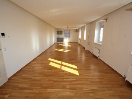 Kleines Büro in Neuhofen an der Krems