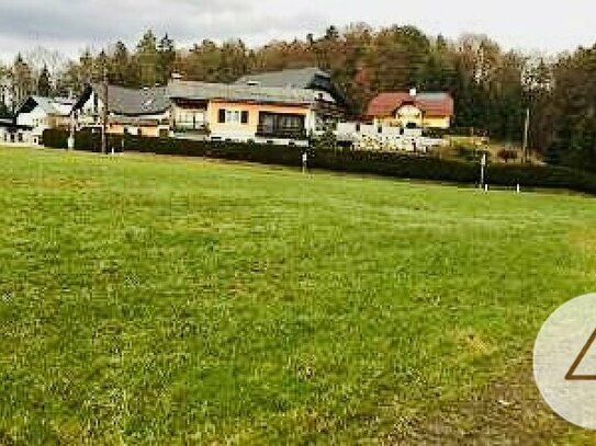 Baugrundstück in ruhiger Waldrandlage