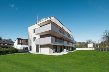 2 Zimmer Wohnung mit sonnigem Balkon