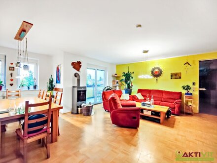 Zentral in Leibnitz. - Großzügige Wohnung mit Balkon + 2 Carports. - Bahnhof und Zentrum fußläufig.