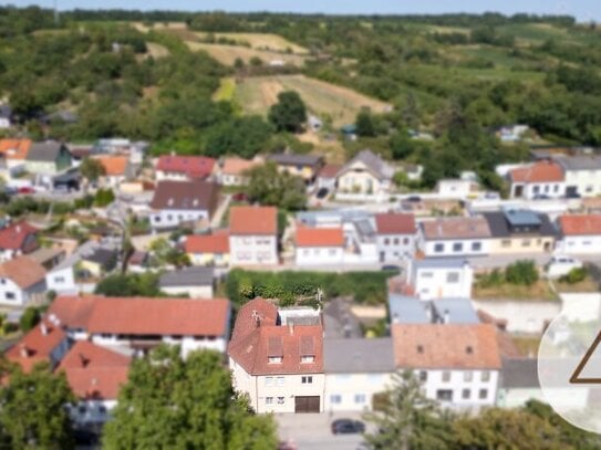 Gemütliches Mehrfamilienhaus mit riesen Potential!