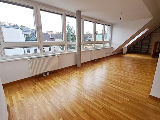 ROLLINGERGASSE, DACHGESCHOSS, 106 m2 Maisonette mit 30 m2 Terrasse, Wohnküche, 2 Zimmer, Wannenbad, Parketten, WG-geeig…