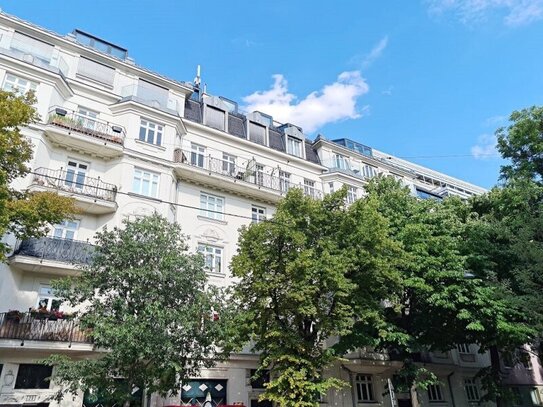 PROVISIONSFREI, ERSTBEZUG, 135 m2 Altbau mit Balkon und Loggia, 4 Zimmer, Wohnküche, 2 Bäder, Parketten, Schüttelstraße