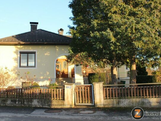 Unterkellerter Bungalow in schöner Ruhelage!