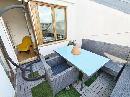 PROVISIONSFREI, HETZGASSE, gepflegtes 84 m2 Dachgeschoß mit Terrasse, 3 Zimmer, Komplettüche, WG-geeignet, Parketten, F…