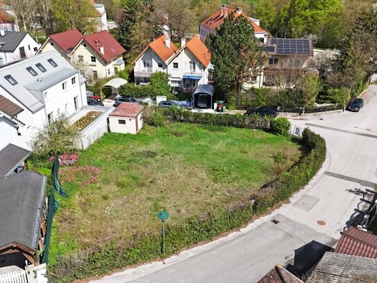 Breitenfurt Ost: Sonniges Eckgrundstück im Ortskern - Aufschließung bezahlt!