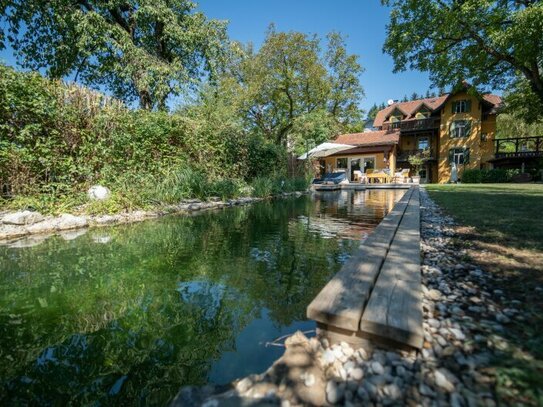 Traumhafte Villa in Krumpendorf mit Naturpool und Poolhaus