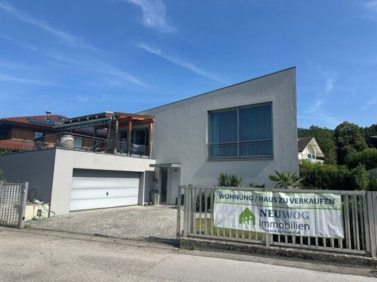 ACHTUNG neuer Preis - Wohnen im Zentrum mit ca 200 m² Wohnfläche und schönster Aussicht!