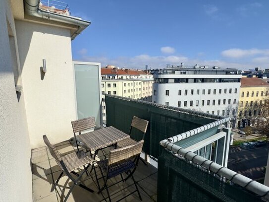 Charmante DG-Wohnung mit Terrasse nahe Augarten