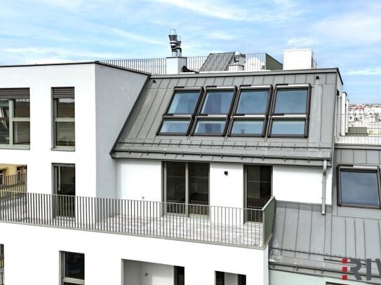 ERSTBEZUG mit ca. 14 m² TERRASSE | 4-Zimmer Dachgeschoss | TG-Stellplatz optional | Nachhaltiges Wohnbauprojekt